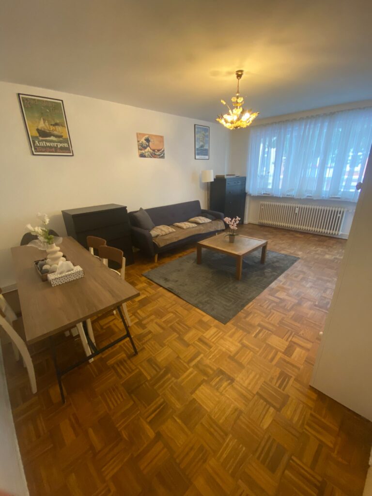 2 ZKB, OL zentral, ruhig, Balkon, 400 EUR kalt – Foto 1 von 10